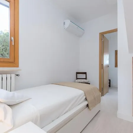 Yourhouse Somni Villa Llucmajor (Mallorca)
